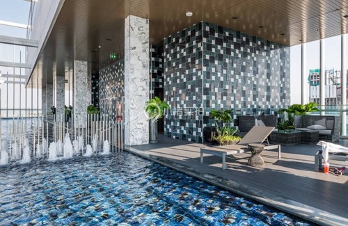 Bangkok Central Business District Wohnung | Gemütliches 1 Schlafzimmer - Zentrum 500mbtsE5-Skytop