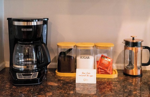 Brightwood Park Haus | Cozy 12 ppl home with BBQ grill, fire pit and office space in NW Washington DC.