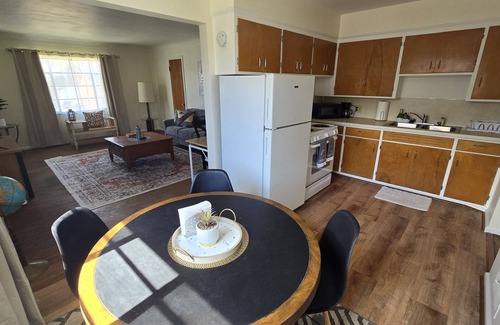 Ottawa Wohnung | Cozy 1Bed/1Bath unit, Pets OK, Close to ProMedica, UT.
