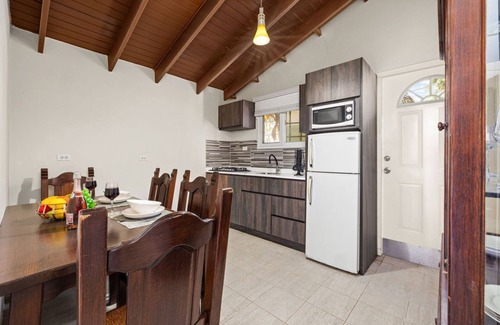 Bubali Wohnung | Cozy 1BR1BA w/ Private Pool & Patio Close 2 Beach
