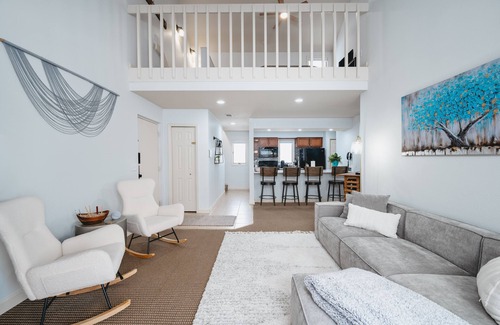 Acme Eigentumswohnung | Cozy 2-Bed Golf Course Condo. Minutes To The Beach!