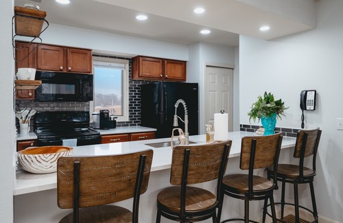 Acme Eigentumswohnung | Cozy 2-Bed Golf Course Condo. Minutes To The Beach!