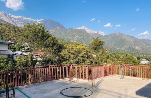 Dharamshala Wohnung | Cozy 2-bedroom apartment in peaceful Dharamshala with WiFi, AC