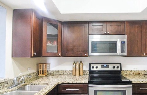 Greening Glade Wohnung | Cozy 2-bedroom apartment in fabulous Freeport with 4 balconies & plenty of space