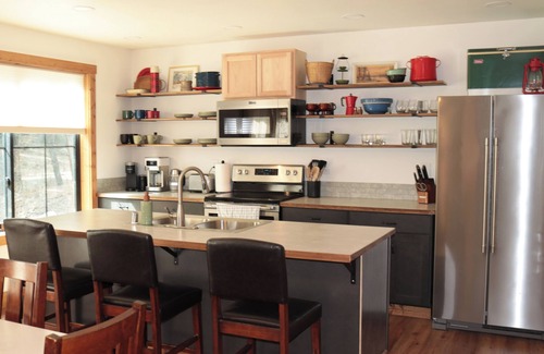 Cle Elum Kabine | Cozy 2-bedroom cabin with WiFi, AC in adorable Cle Elum