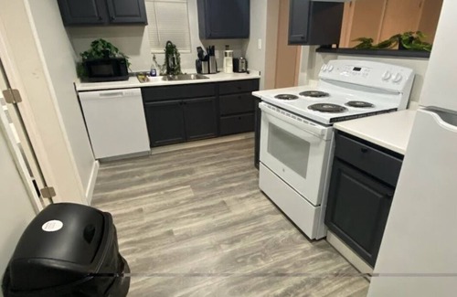 Osceola Haus | Cozy 2-bedroom house in downtown Osceola