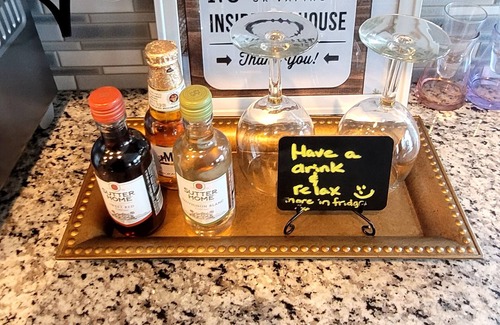 Middletown Haus | Cozy 2-bedroom house for Active Adults in Middletown