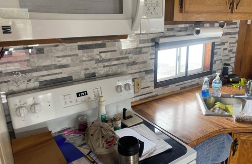 Saint David Haus | Cozy 2-bedroom mobile home in charming Madawaska with AC, WiFi