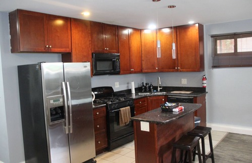Grand Boulevard Wohnung | Cozy 2b2ba: 15 min Bus Downtown, 7min to UChicago, Bike to Lake
