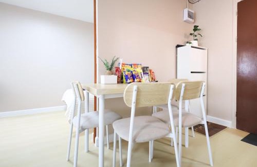 Ban Mai Wohnung | Cozy 2BR Near Impact Arena, LTAT- WiFi Washer near DMK at C2