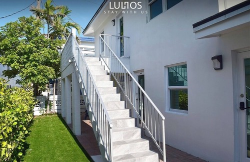 East Fort Lauderdale Wohnung | Cozy 2BR Apt Near Beach, Prime Location