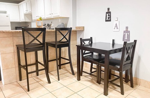 Franklin Wohnung | Cozy 2BR with private parking