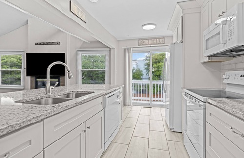 Chic's Beach Eigentumswohnung | Cozy 3-bedroom condo with AC and WiFi in charming Virginia Beach