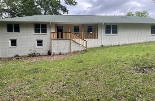 Stockbridge Haus | Cozy 3 bedroom home just 30 minutes south of Atlanta! (Pet-Friendly!)