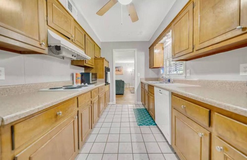 East Memphis Haus | Cozy 3BR Retreat in Memphis with Game Room