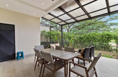 Villarreal Haus | Cozy 3BR Townhouse Near Tamarindo-2 Pool&More