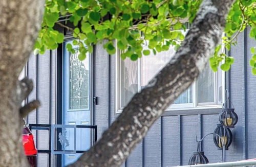 Gillette Haus | Cozy 5bdrm Haven in the Heart of Gillette 5 Min from Downtown- FREE Pool Passes!