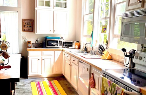 West Point Haus | Cozy and charming coastal retreat