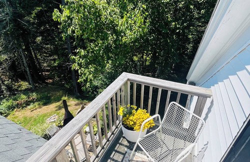 West Point Haus | Cozy and charming coastal retreat