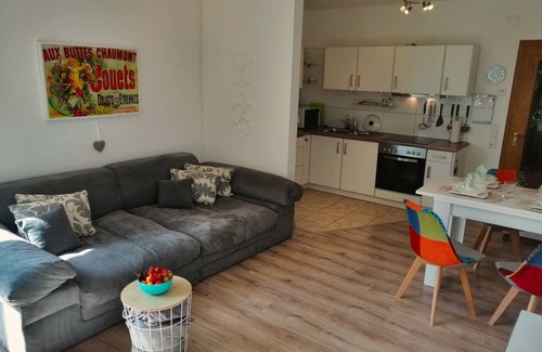 Hildfeld Wohnung | Gemütliche und moderne Ferienwohnung 'Mira' mit Terrasse inkl. WiFi