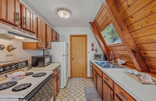 Berkeley Springs Kabine | Cozy and Quaint