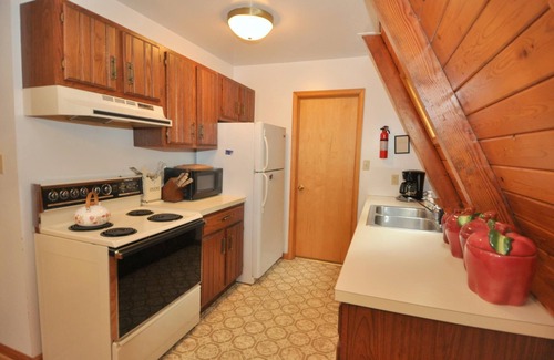 Berkeley Springs Kabine | Cozy and Quaint