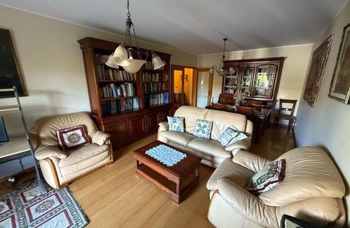 Portela Wohnung | Cozy and Quiet Apartment near the Center