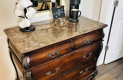 Marion Haus | Cozy and Spacious 3-bedroom house in Marion with AC, WiFi, close to downtown.