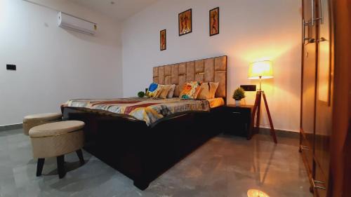 Greater Noida Haus | Cozy and Tranquil nest with wifi and homely care