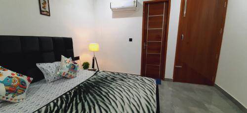 Greater Noida Haus | Cozy and Tranquil nest with wifi and homely care