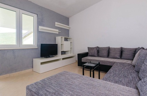 Hodilje Wohnung | Gemütliche Wohnung in Hodilje mit WLAN