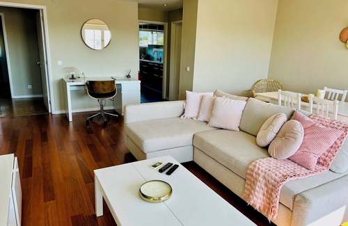 Uniao de Freguesias do Centro Wohnung | Cozy apartment with 3 double bedrooms, AC, 2 full bathrooms, terrace and garage