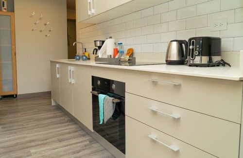 Rohrmoser Wohnung | Cozy apartment with terrace Cosmopolitan Tower, Nunciatura, San Jose