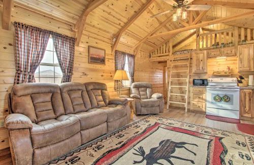Augusta Haus | Cozy Augusta Cabin with Grill - Walk to Main St