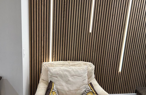 Whittaker Bed & Breakfast | Cozy bed & breakfast in charming Ypsilanti with AC, WiFi