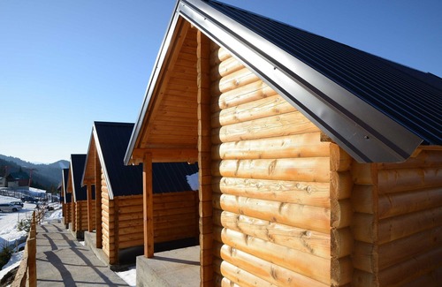 Montenegro Haus | Cozy Berane Stay - Comfort Cottage with balcony 1