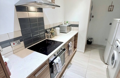 Stockport Haus | Cozy bungalow near Peak District