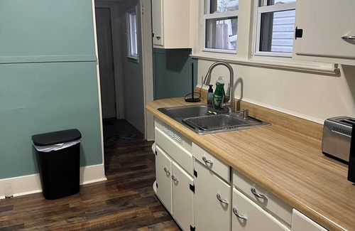 Springfield Haus | Cozy Bungalow near downtown and Wittenberg