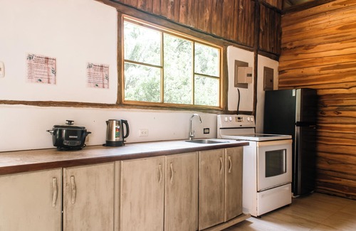 Canafistula Kabine | Cozy Bunk Stay Guanacaste 1R1 Forest Vibes Shared Bath Real Retreat