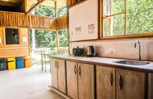 Canafistula Kabine | Cozy Bunk Stay Guanacaste 1R1 Forest Vibes Shared Bath Real Retreat