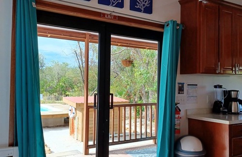Placencia Haus | Cozy Cabana with Full Kitchen & Shared Pool