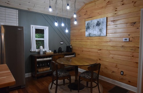 Fry Kabine | Cozy cabin, 1.5 miles to downtown McCaysville; shops/restaurants & Toccoa River