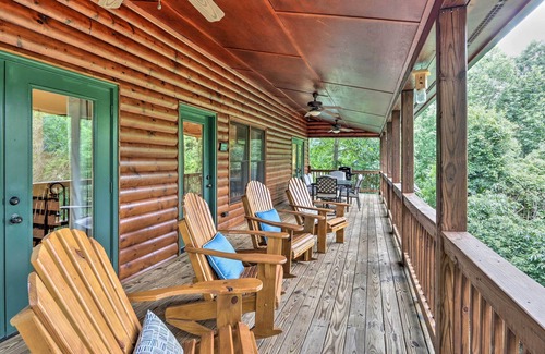 Ellijay Kabine | Cozy Cabin at a Mountain Resort 4 Mi to Downtown!