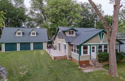 Newville Kabine | Cozy Cabin at Lake Koshkonong