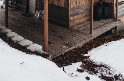 Kamiah Haus | Cozy Cabin, Beautiful Views, Great Location, Romantic Get Awag