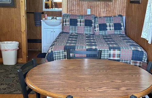 Lake Haus | Cozy cabin in the woods on our own private lake with WiFi, AC. Perfect getaway