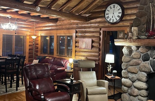 Park Rapids Kabine | Cozy Cabin, located across from Fishhook Lake, on the North side of Park Rapids!
