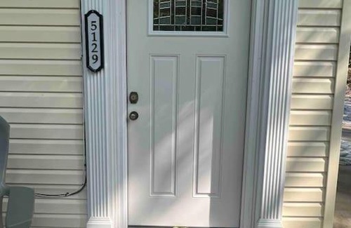 Mathias Haus | Cozy Cabin, minutes from Lost River State Park