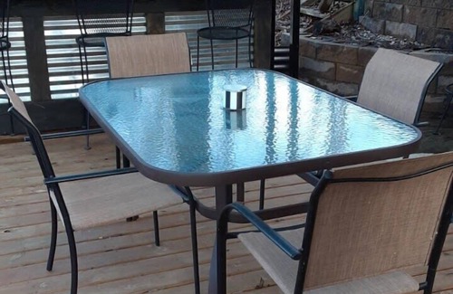 Osage Beach Kabine | Cozy Cabin on the Lake! Sleeps 2 @ Jacks Shack!