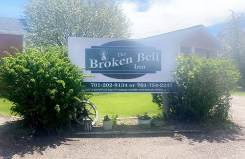 Napoleon Kabine | Cozy cabin. Sleeps 5-7. Includes a kitchenette, Wi-Fi and an outdoor area!